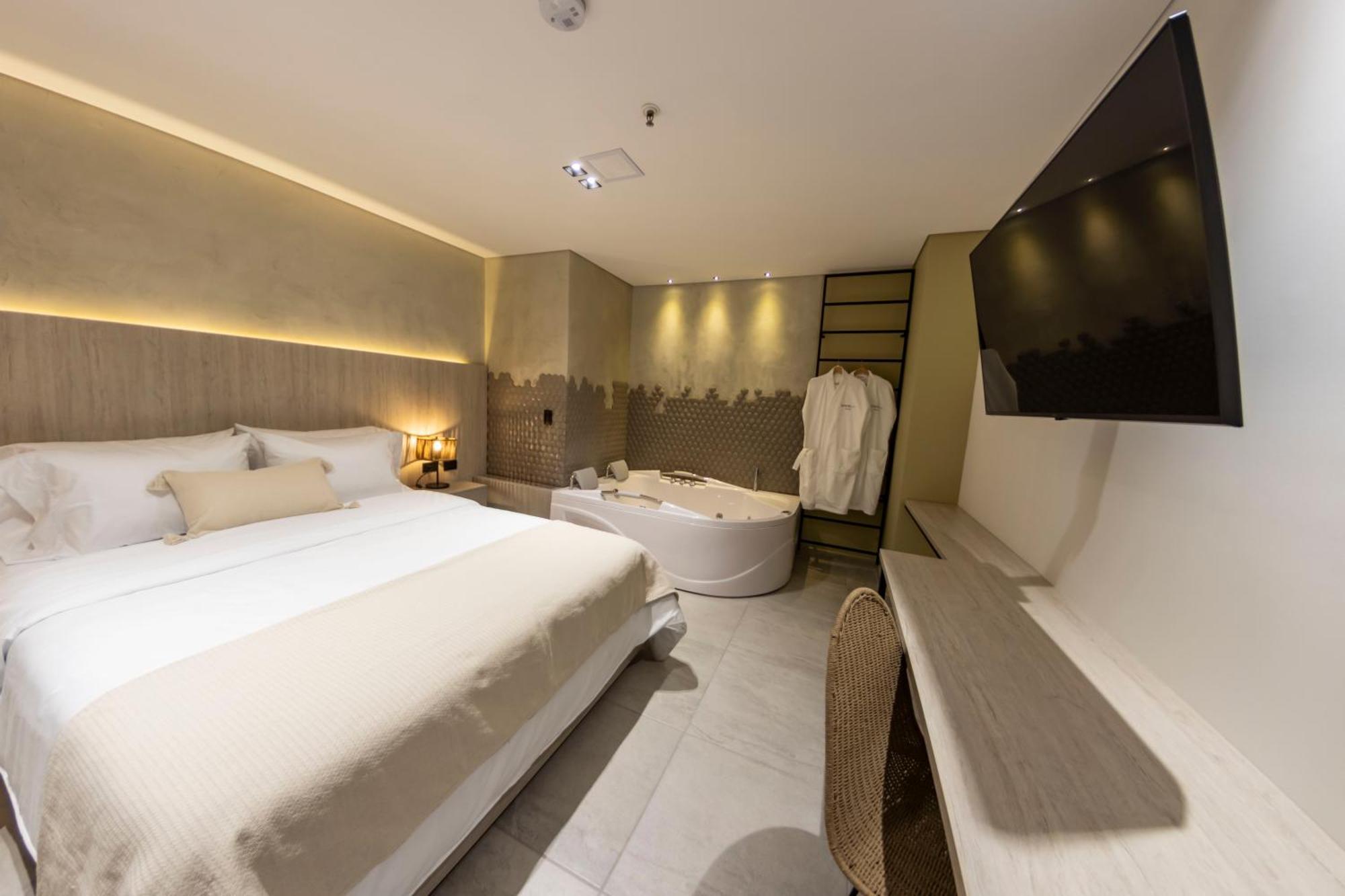 Sonata 44 Hotel Laureles 麦德林 外观 照片